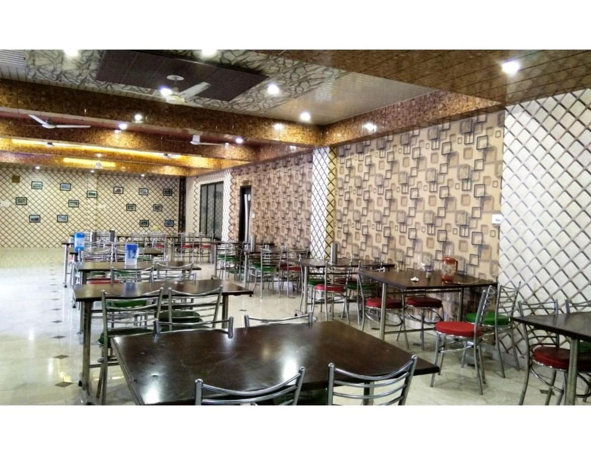 Hotel Dalhousie Grand Banikhet Kültér fotó