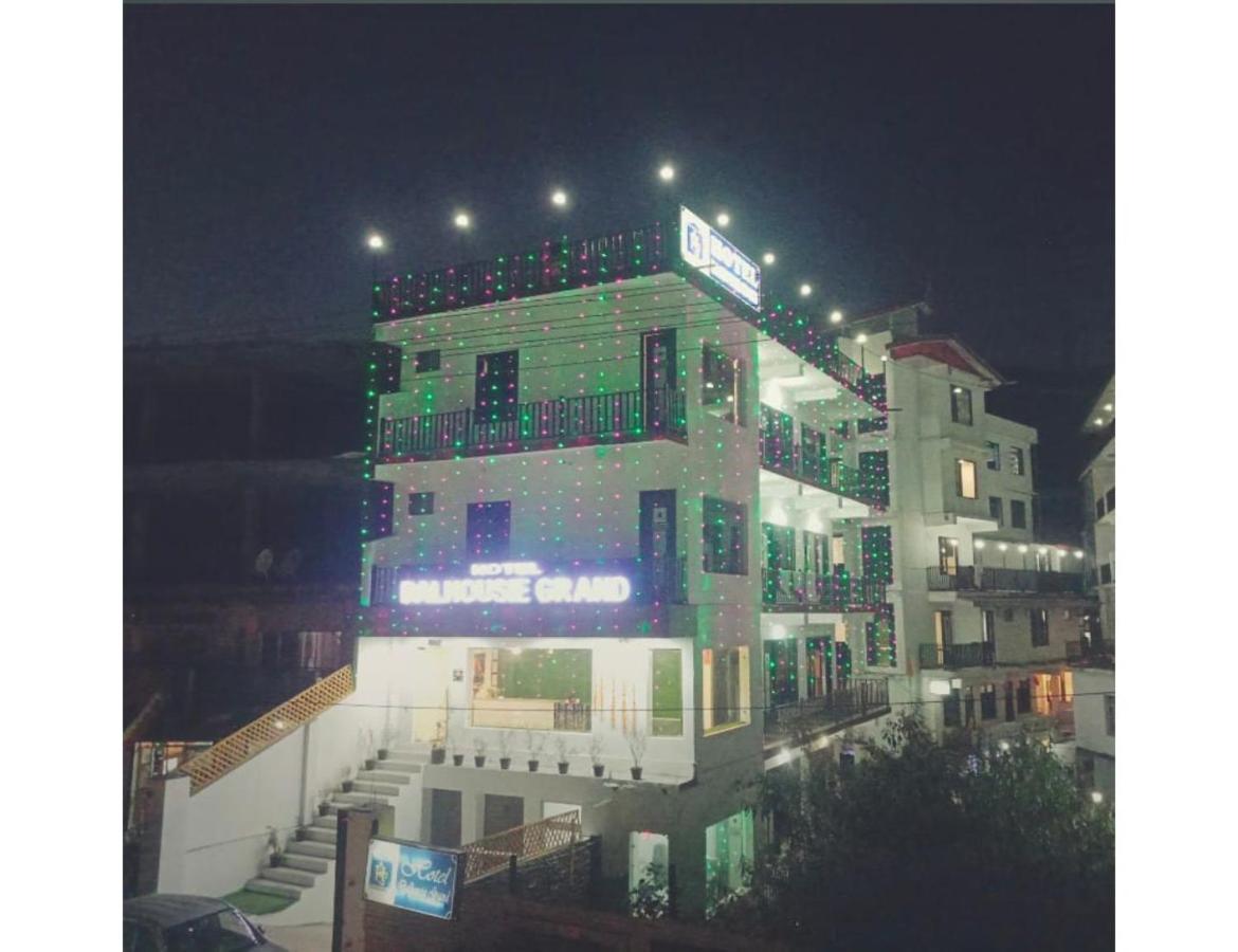 Hotel Dalhousie Grand Banikhet Kültér fotó