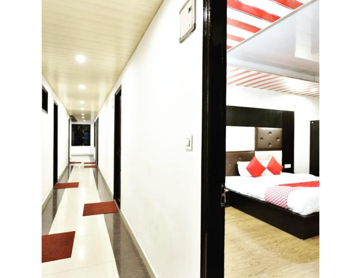 Hotel Dalhousie Grand Banikhet Kültér fotó